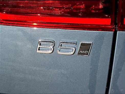 New 2026 Volvo XC60 B5 Ultra w/ Climate Package image 26