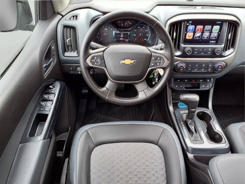 Used 2018 Chevrolet Colorado Z71 w/ Z71 Midnight Edition AWD/4WD image 13