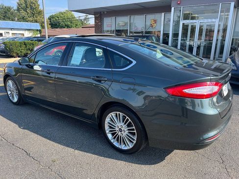 Used 2015 Ford Fusion SE w/ Equipment Group 202A FWD image 12