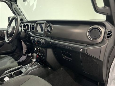 Used 2023 Jeep Wrangler Unlimited image 25