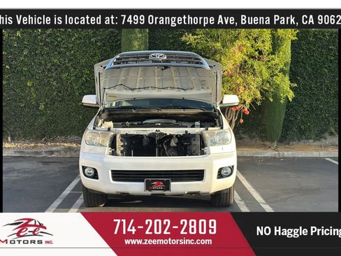 Used 2015 Toyota Sequoia SR5 w/ Premium Package RWD image 16