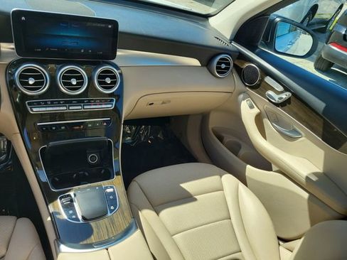 Used 2020 Mercedes-Benz GLC 300 image 17
