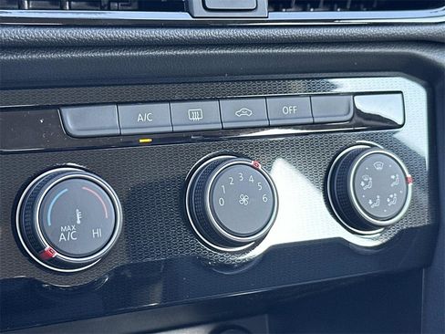 New 2026 Volkswagen Taos S image 15