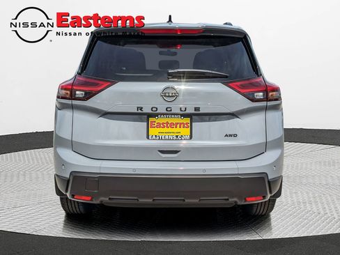 New 2026 Nissan Pathfinder Platinum w/ Cargo Package AWD/4WD image 7