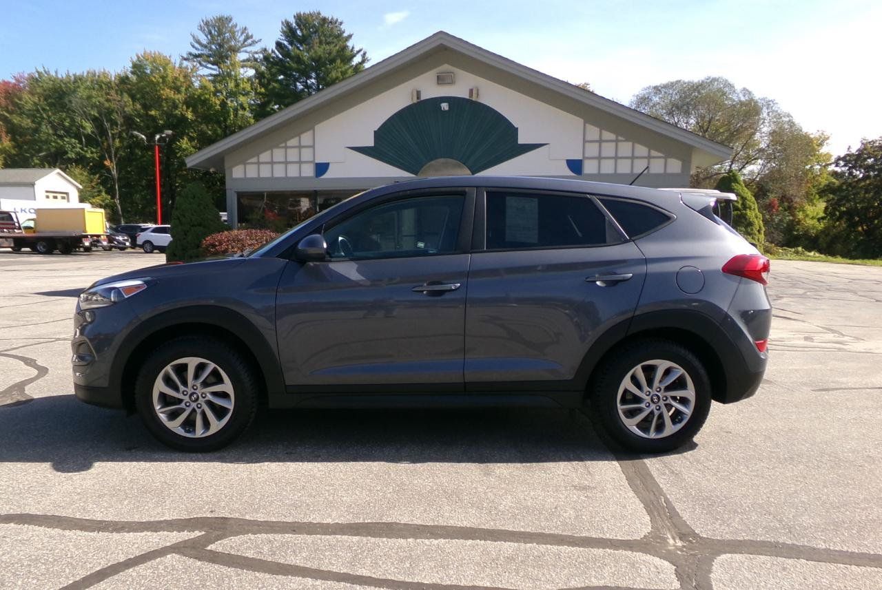 Used 2017 Hyundai Tucson SE w/ SE Popular Package 02 AWD/4WD image 3