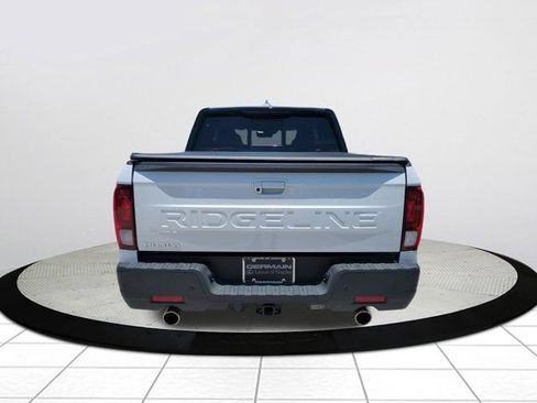 Used 2024 Honda Ridgeline Black Edition image 4