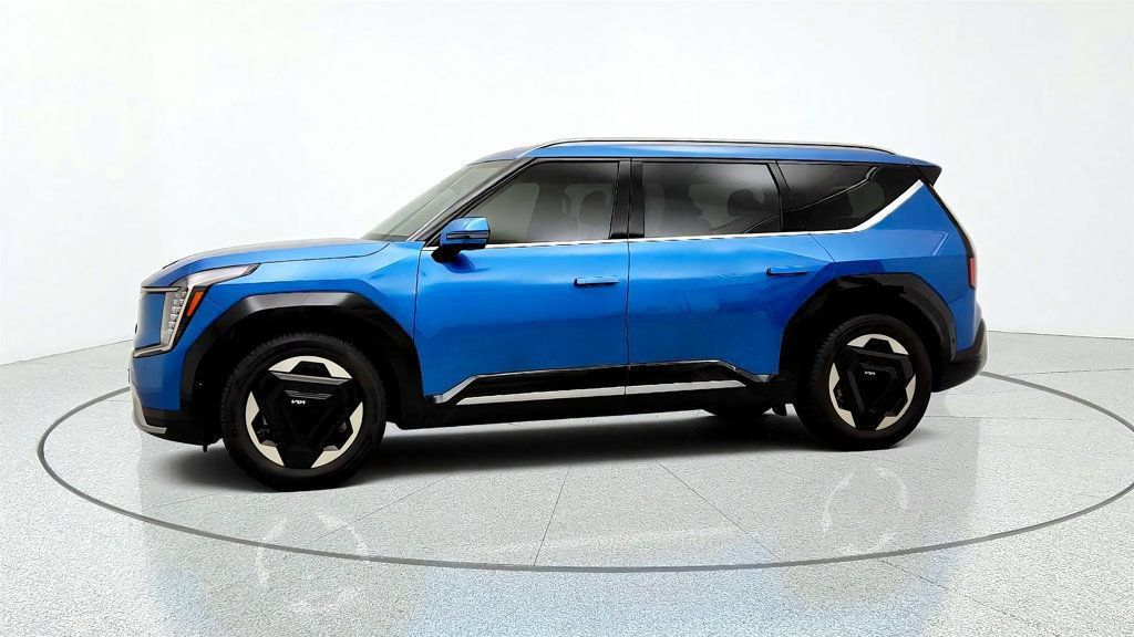 Used 2024 Kia EV9 Land AWD/4WD image 8