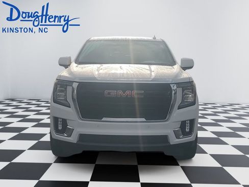 Used 2024 GMC Yukon XL SLE w/ LPO, Floor Liner Package RWD image 8