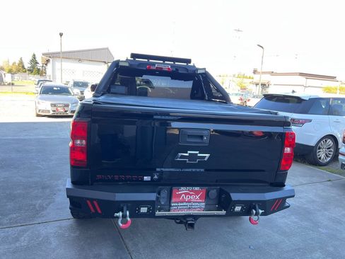 Used 2018 Chevrolet Silverado 1500 LT w/ Redline Edition AWD/4WD image 6