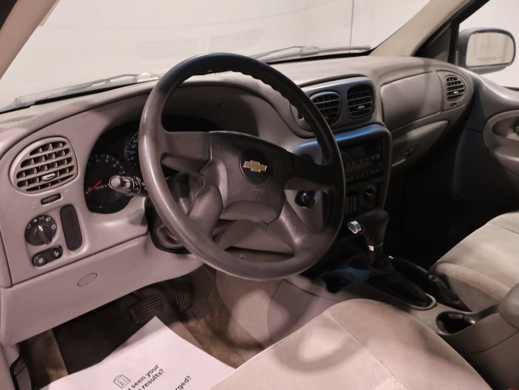 Used 2008 Chevrolet TrailBlazer 4WD image 23