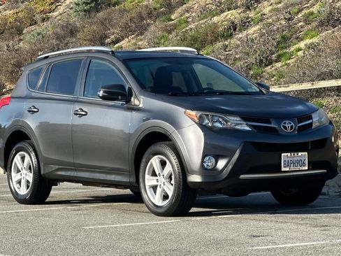 Used 2014 Toyota RAV4 Limited image 5