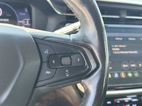 Used 2022 Chevrolet Bolt LT FWD image 18