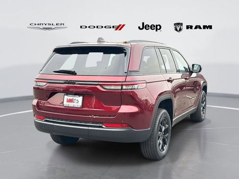 New 2025 Jeep Grand Cherokee Altitude RWD image 3