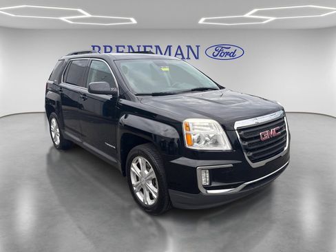 Used 2017 GMC Terrain SLE w/ Convenience Package FWD image 3
