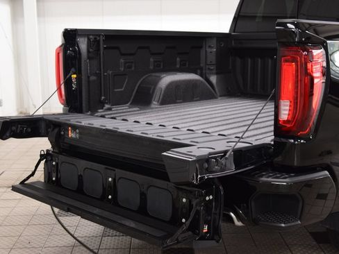 Used 2024 GMC Sierra 1500 Denali AWD/4WD image 28