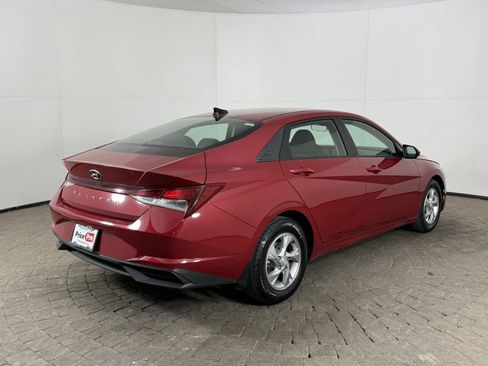Used 2021 Hyundai Elantra SEL FWD image 7