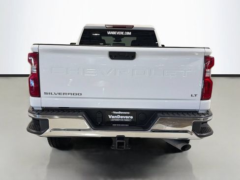 Used 2024 Chevrolet Silverado 2500 LT AWD/4WD image 8