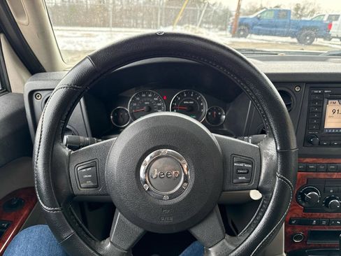 Used 2006 Jeep Commander Limited w/ Trailer Tow Group IV image 6