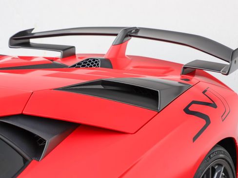 Used 2019 Lamborghini Aventador SVJ AWD/4WD image 54