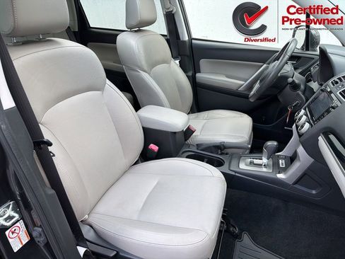 Used 2017 Subaru Forester 2.5i Limited AWD/4WD image 28