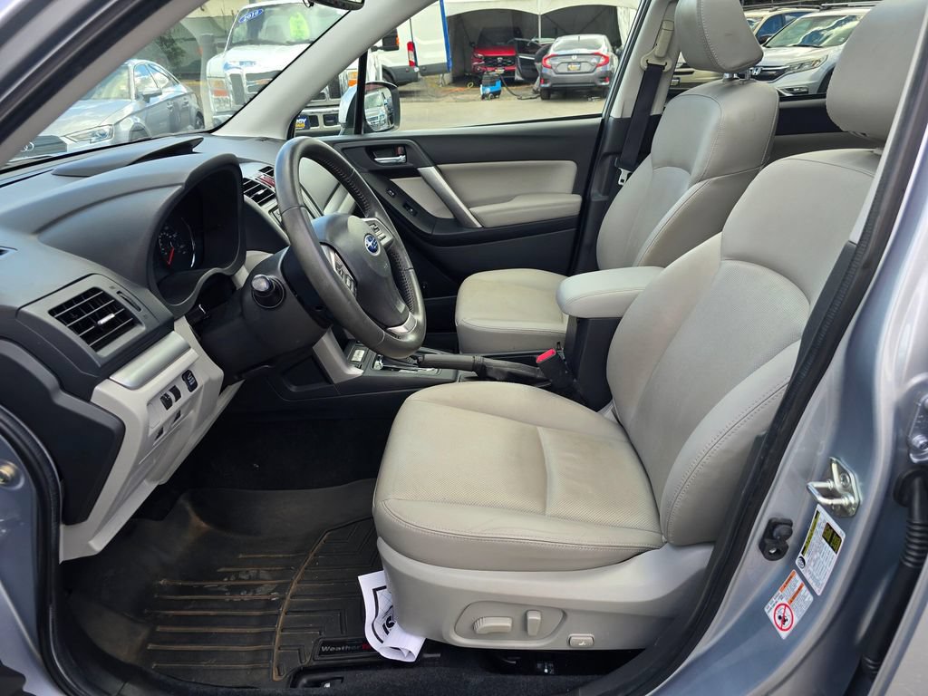 Used 2015 Subaru Forester 2.5i Touring w/ Eyesight & Navigation System AWD/4WD image 19