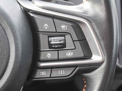 Used 2022 Subaru Crosstrek 2.0i Premium w/ Moonroof Package image 33