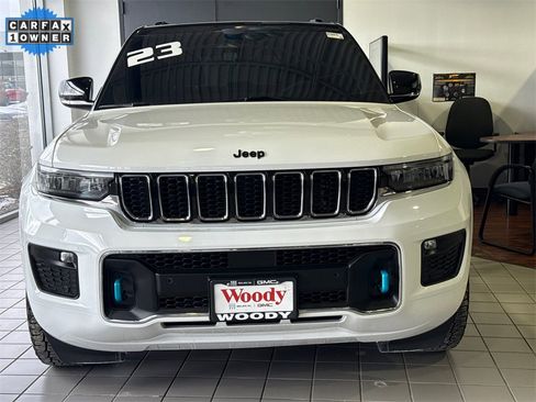 Used 2023 Jeep Grand Cherokee Overland w/ Luxury Tech Group IV image 3