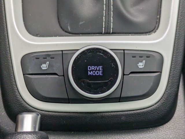 Certified 2024 Hyundai Venue Limited FWD image 29