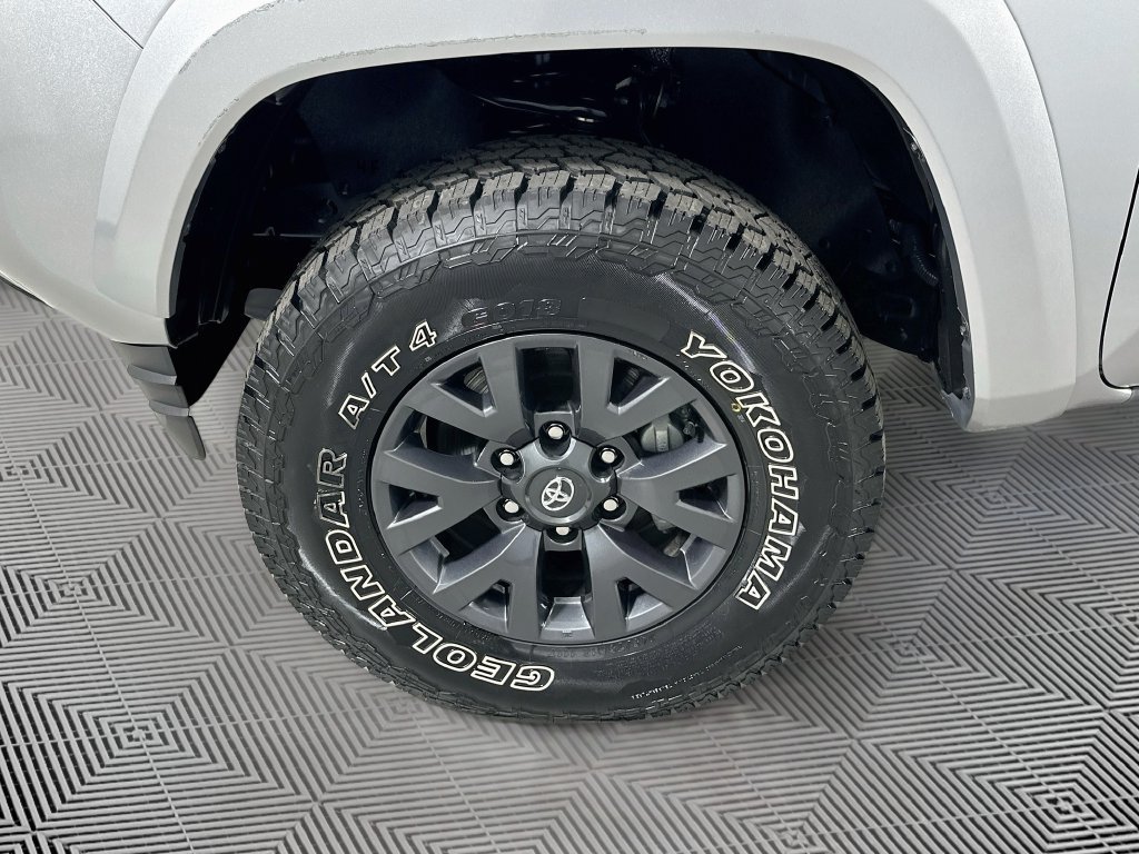 Certified 2023 Toyota Tacoma SR5 w/ Black Out Package (TMS) AWD/4WD image 11