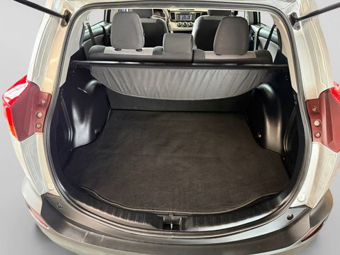 Used 2014 Toyota RAV4 LE FWD image 23