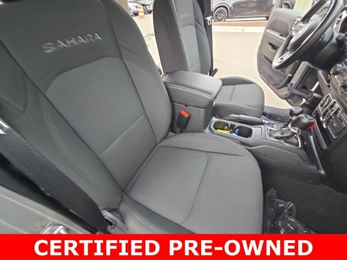 Used 2022 Jeep Wrangler Unlimited Sahara w/ Cold Weather Group image 10