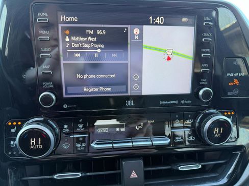 Used 2021 Toyota Highlander Limited image 31