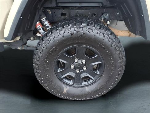 Used 2022 Jeep Gladiator Mojave w/ Trailer Tow Package image 5