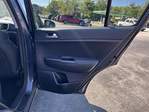 Used 2022 Kia Sportage LX w/ LX AWD Value Edition Package image 32