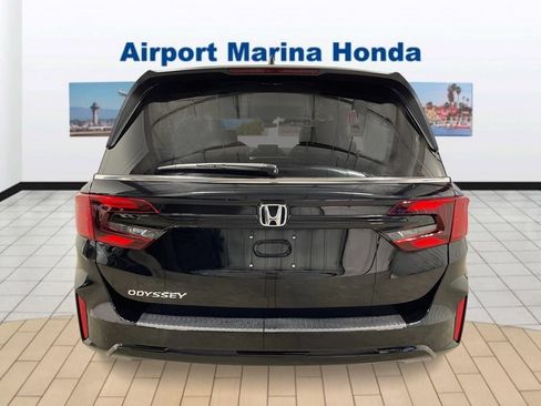 New 2026 Honda Odyssey EX-L image 4