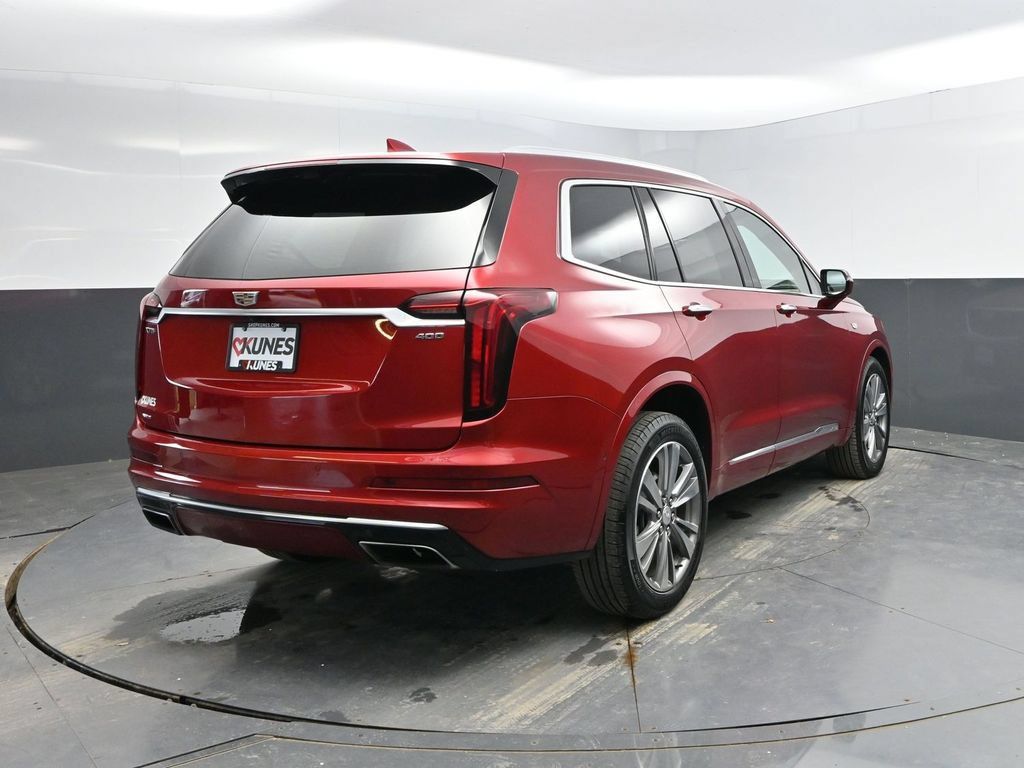 Used 2021 Cadillac XT6 Premium Luxury w/ Platinum Package AWD/4WD image 7