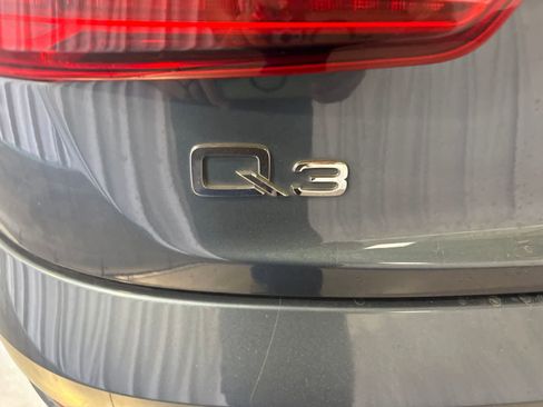 Used 2017 Audi Q3 2.0T Prestige w/ Prestige Package AWD/4WD image 13