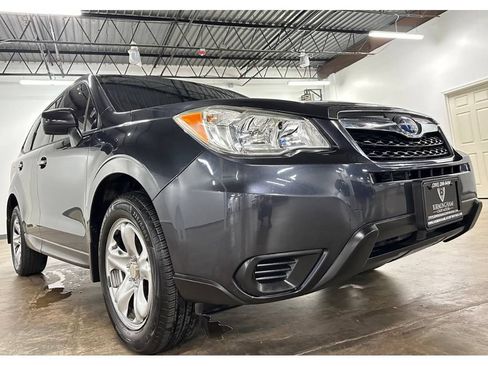 Used 2015 Subaru Forester 2.5i AWD/4WD image 6