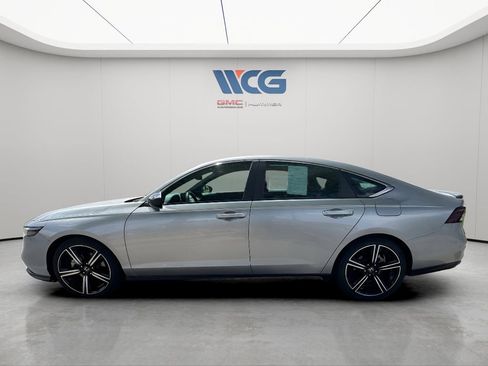 Used 2024 Honda Accord Sport image 7