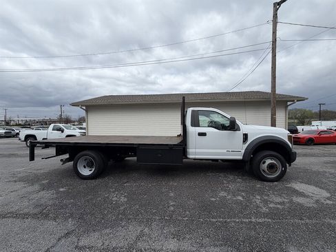 Used 2018 Ford F450 XL image 1