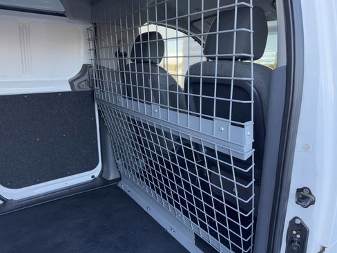 Used 2018 Chevrolet City Express LT image 12