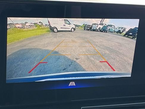 Used 2025 Chevrolet TrailBlazer LT AWD/4WD image 23