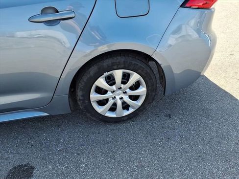 Certified 2023 Toyota Corolla LE image 5