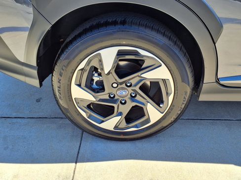 Certified 2025 Subaru Crosstrek 2.5i Limited w/ Crosstrek Mirror Package image 26