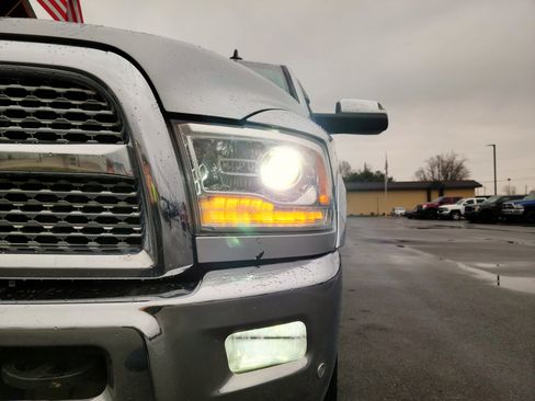 Used 2018 RAM 2500 Laramie image 22