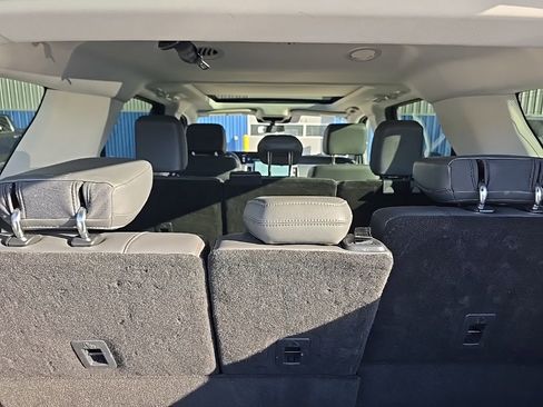 Used 2025 Ford Expedition Active image 7