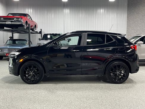 Used 2025 Buick Encore GX Sport Touring w/ Experience Buick Package image 2