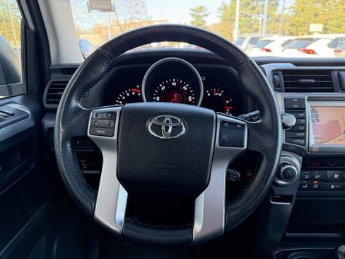 Used 2011 Toyota 4Runner Limited image 20
