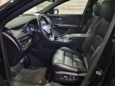 Used 2023 Cadillac XT4 Luxury w/ Cold Weather Package image 16