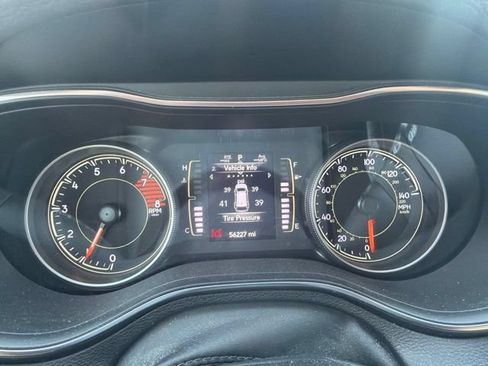 Used 2020 Jeep Cherokee Latitude Lux w/ Comfort/Convenience Group AWD/4WD image 4